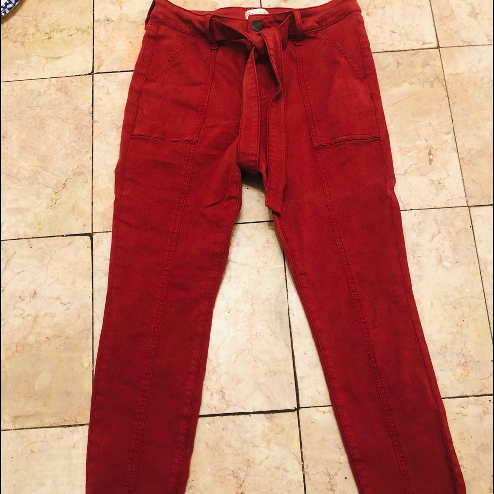 So-maroon jeans 9/29w in excellent like new condition.